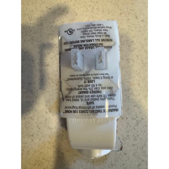 Bath & Body Works Wallflower Fragrance Plug BEE BUDDIES - Picture 3 of 5